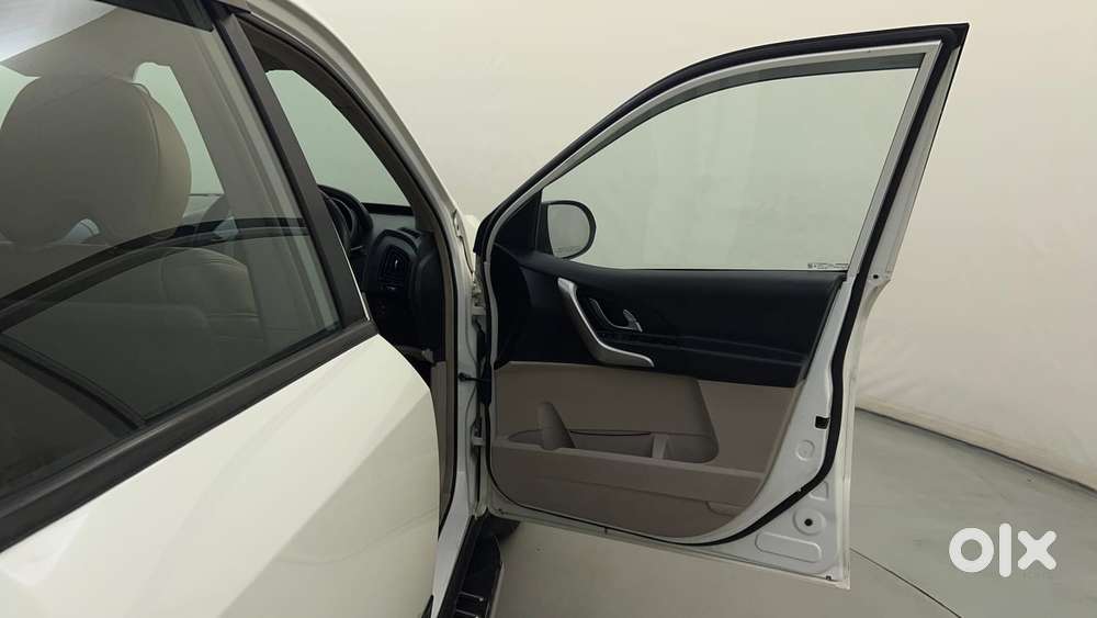 Mahindra Xuv500 W6 2wd, 2016, Diesel