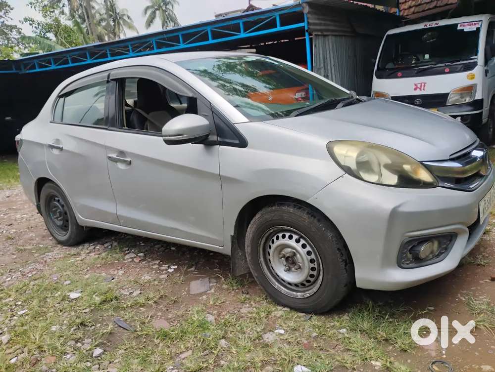 Honda Amaze 2016 Diesel Well Maintained