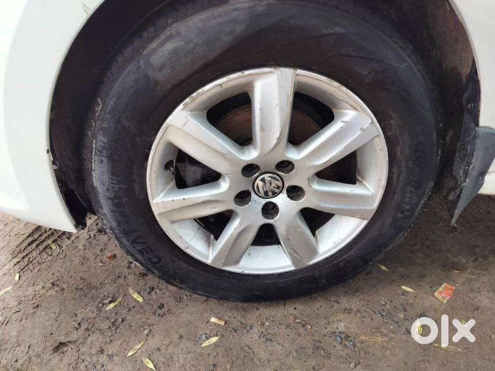 Volkswagen Vento 2010-2013 Petrol Highline, 2010, Petrol