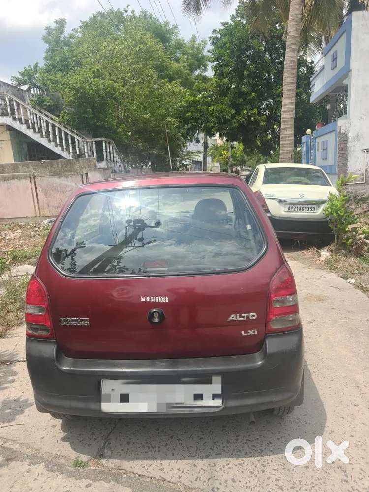 Marthui Suzuki Alto