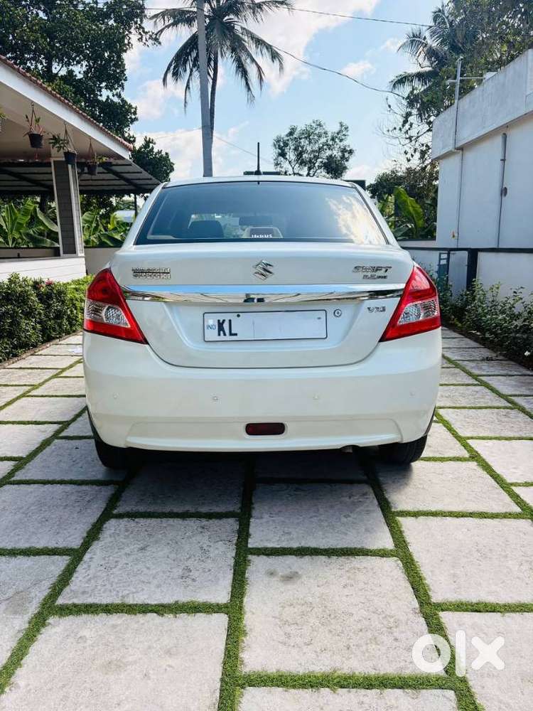 Maruti Suzuki Dzire 1.2 Vxi, 2014, Petrol
