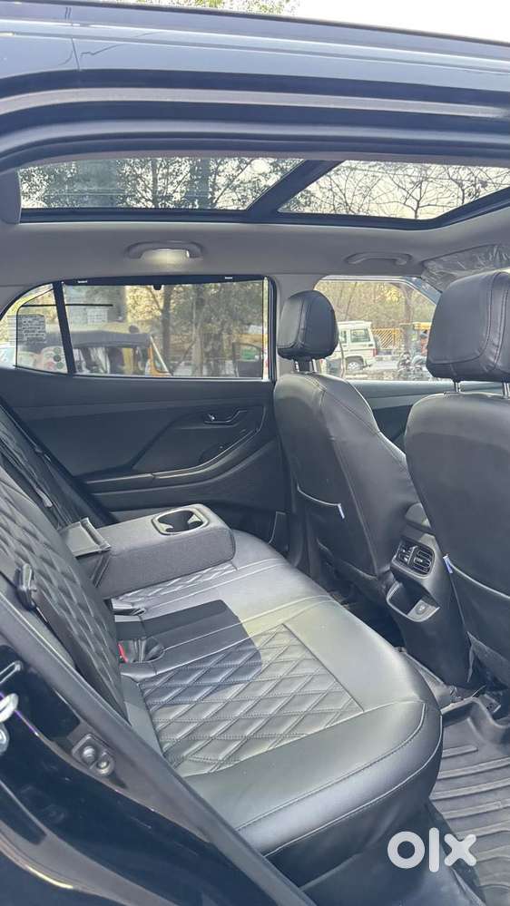 Hyundai Creta 1.5 S Plus Knight Diesel Dual Tone, 2025, Diesel