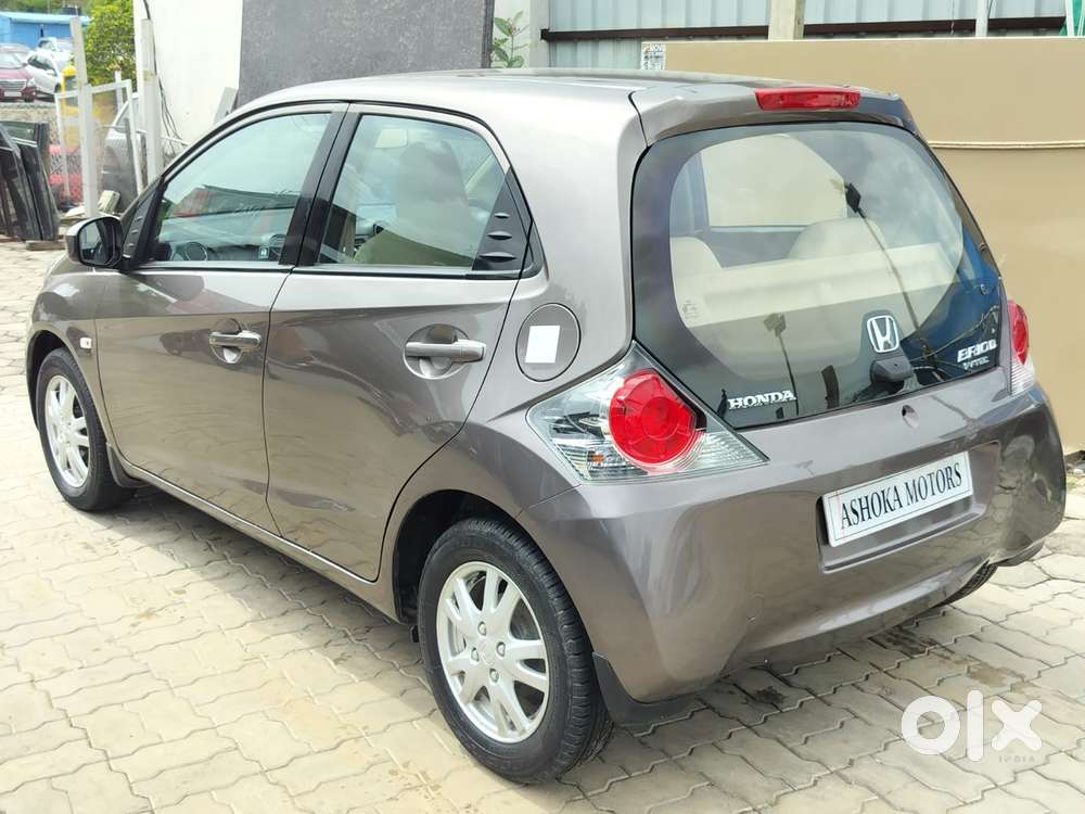 Honda Brio V Mt, 2012, Petrol