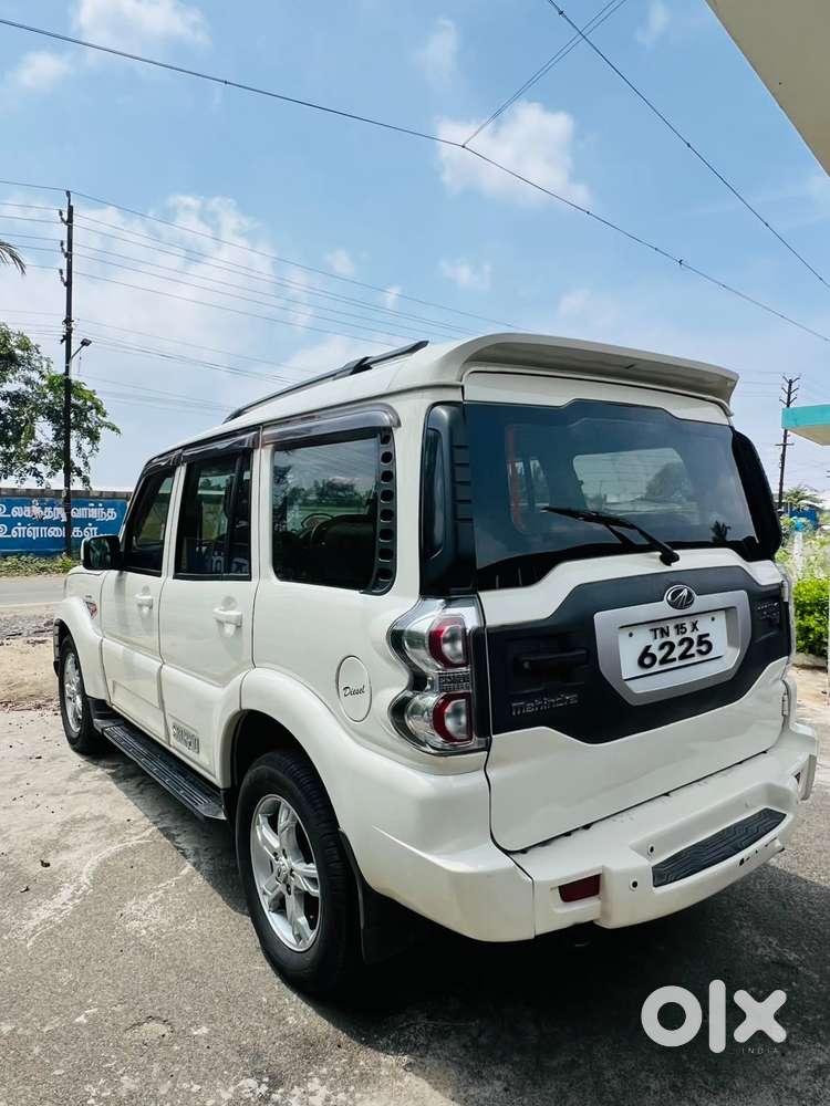 Mahindra Scorpio S8, 2015, Diesel