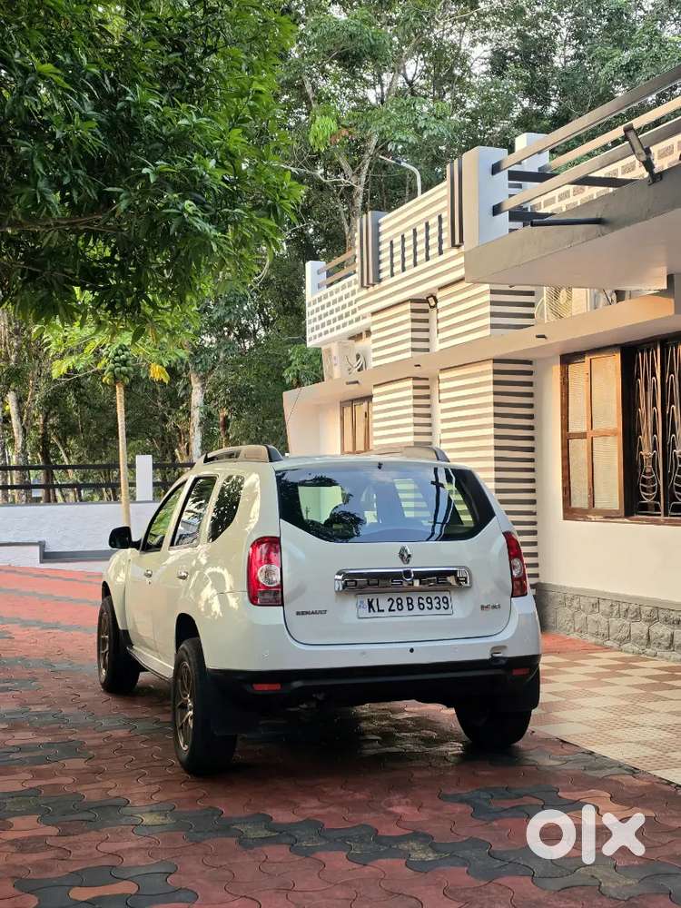 Renault Duster 85 Ps Diesel Company Service With Onyx Alloys