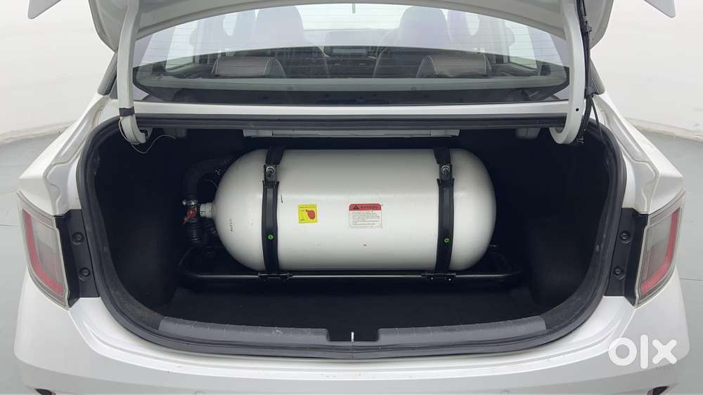 Hyundai Aura 1.2 Sx Cng, 2024, Cng & Hybrids