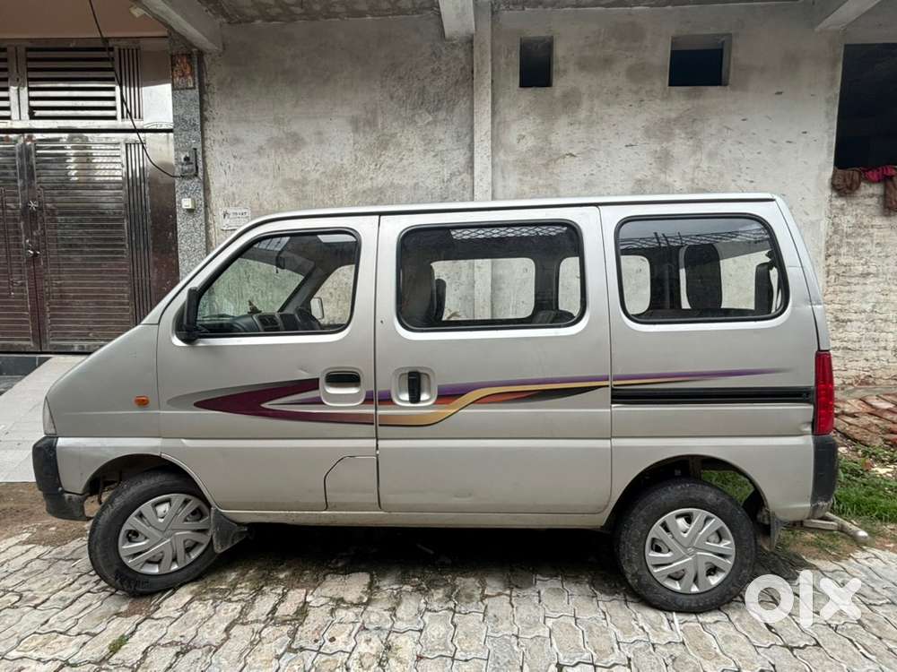 Maruti Suzuki Eeco 2011 Petrol Well Maintained