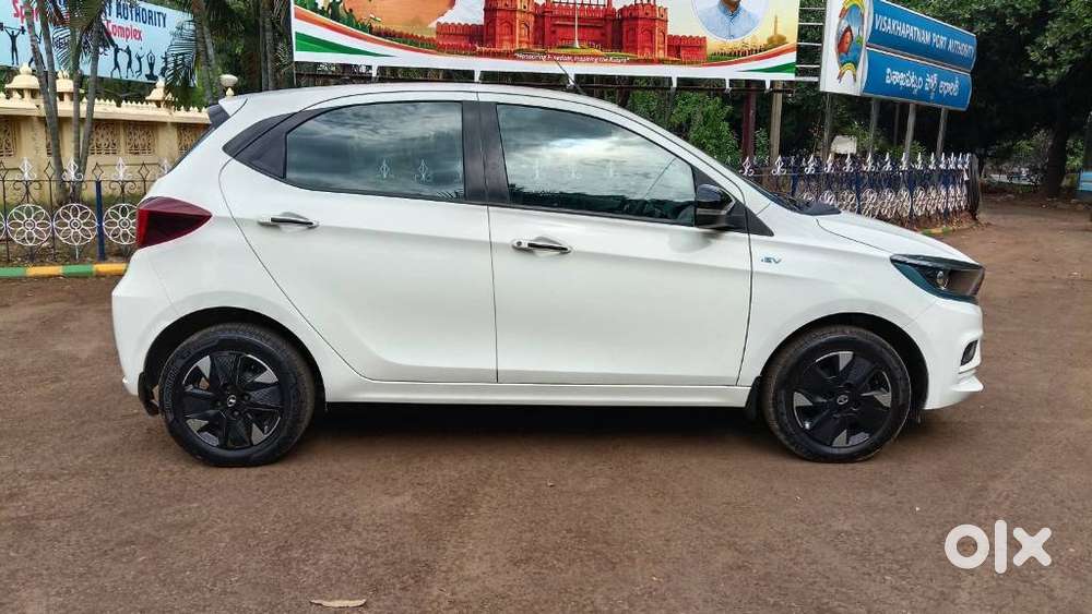 Tata Tiago Ev Xz Plus Lr, 2023, Electric