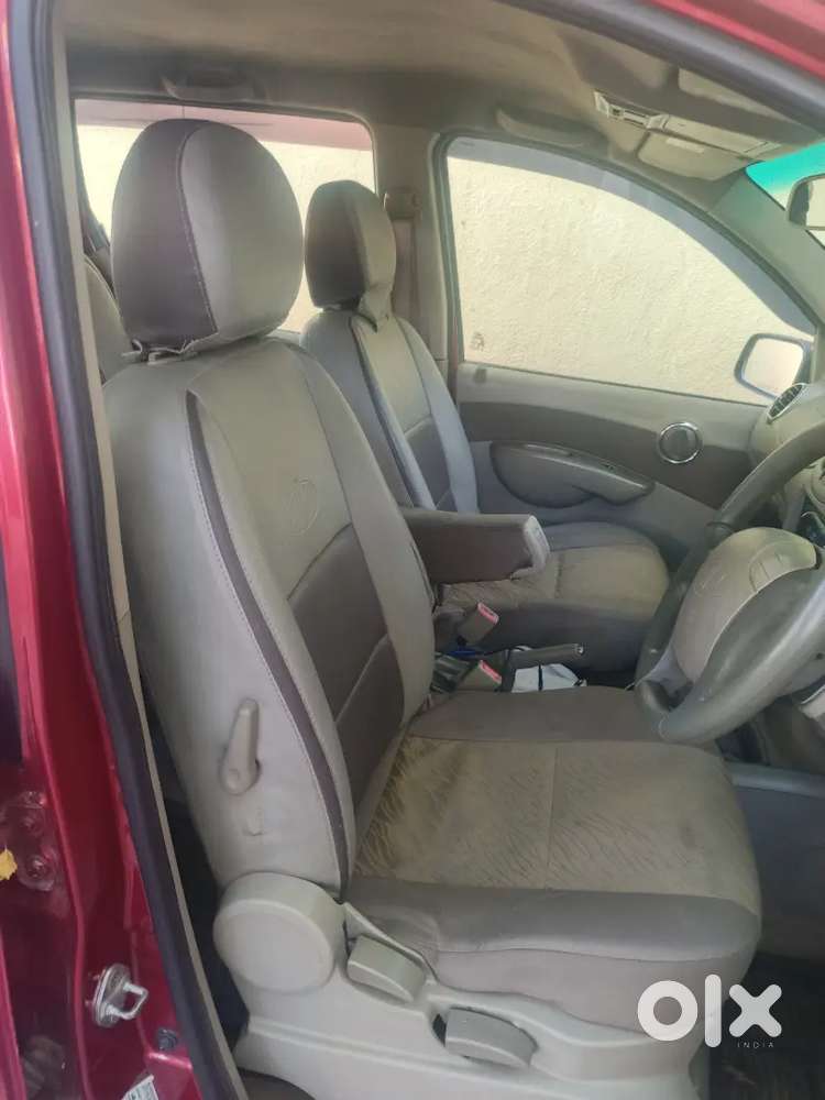 Mahindra Quanto 1.5 C8 2012