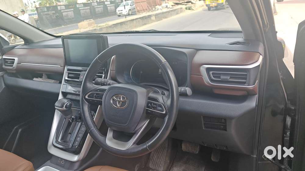 Toyota Innova Hycross 2.0 Gx 7 Str, 2023, Diesel