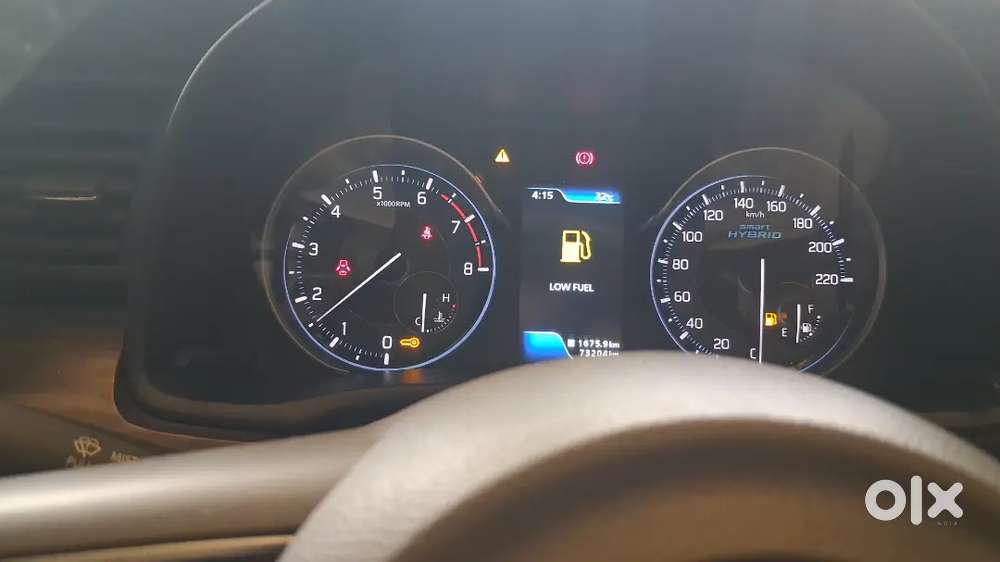 Full Option Smart Hybrid Zxi +bs