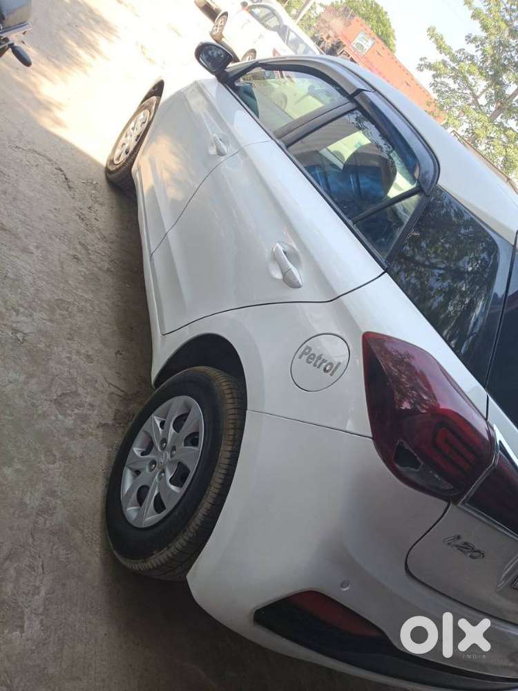 Hyundai I20 Sportz 1.2 Bs-iv, 2019, Petrol