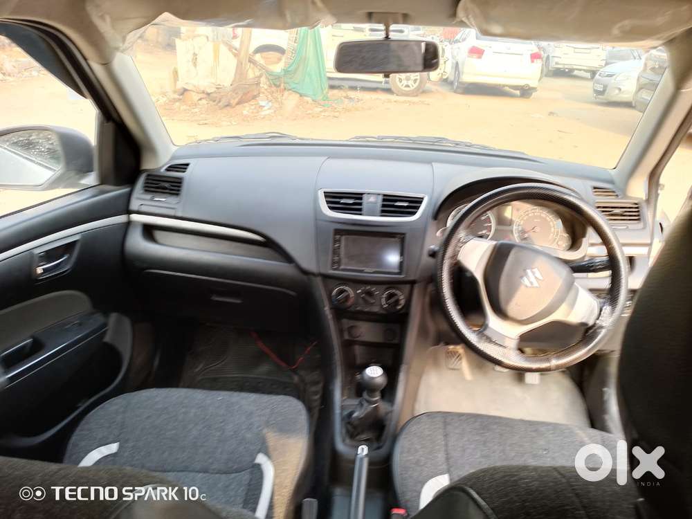 Maruti Suzuki Swift Vxi With Abs, 2015, Petrol
