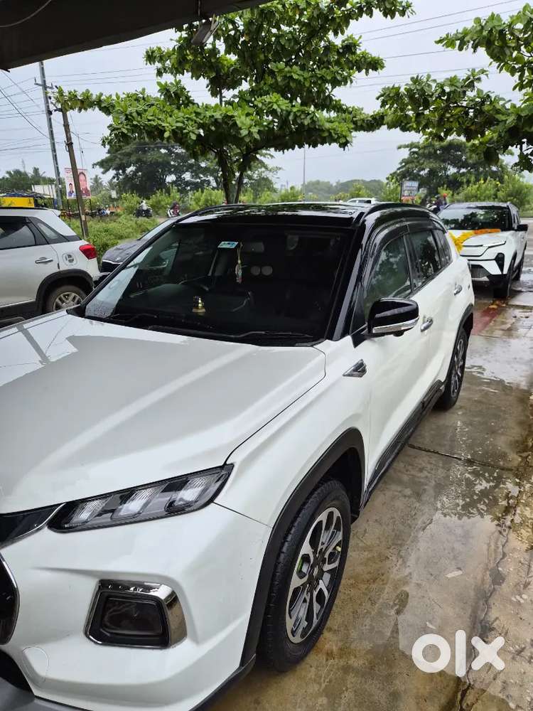 Maruti Suzuki Grand Vitara Top Model 4x4 Drive Mode Alpha Dual Tone