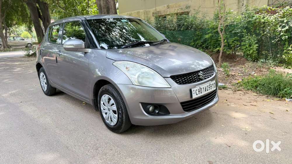 Maruti Suzuki Swift Amt Vvt Vxi, 2012, Petrol