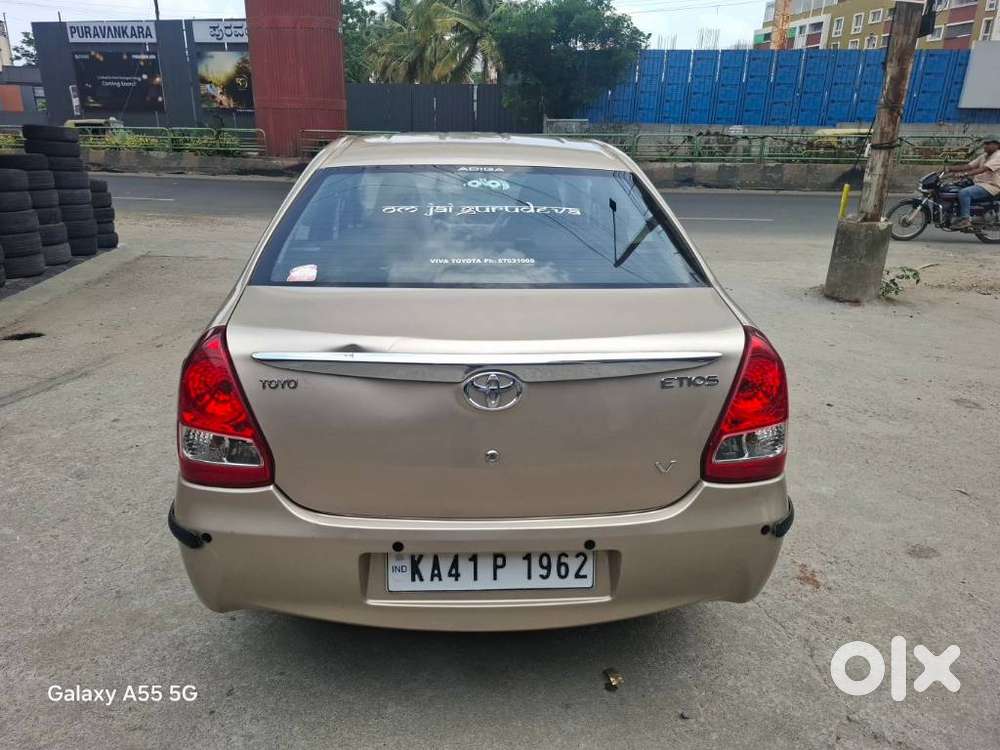 Toyota Etios 2013-2014 V, 2011, Petrol