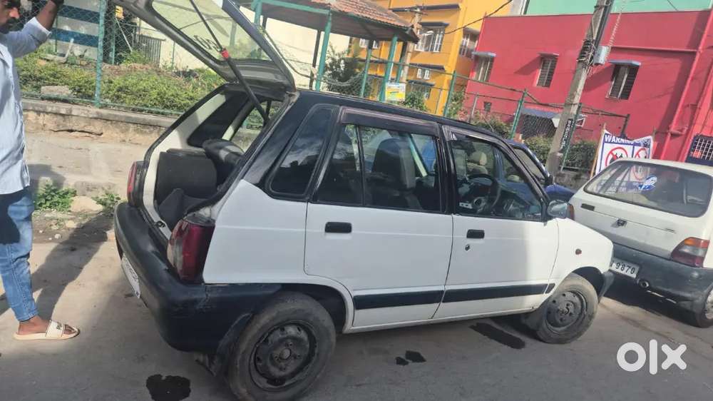 Marithi Suzuki 800 5-speed Manual.