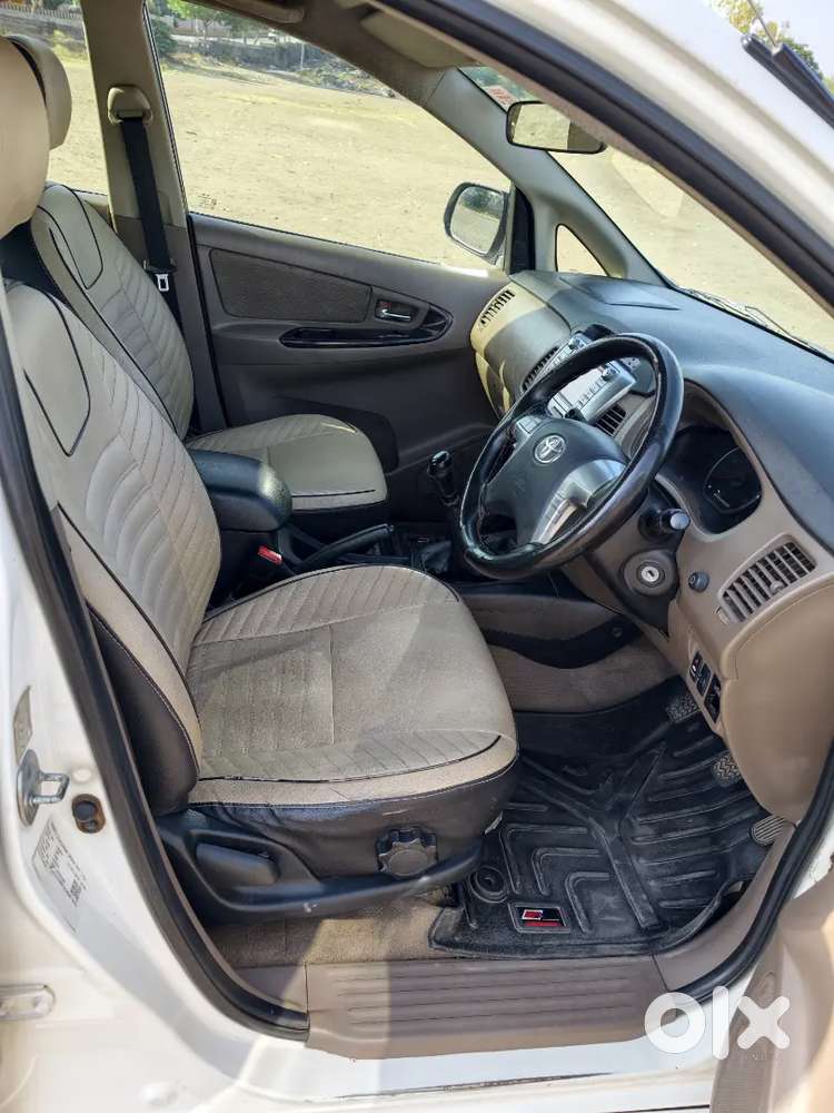 Toyota Innova 2015 Diesel 2nd Owner