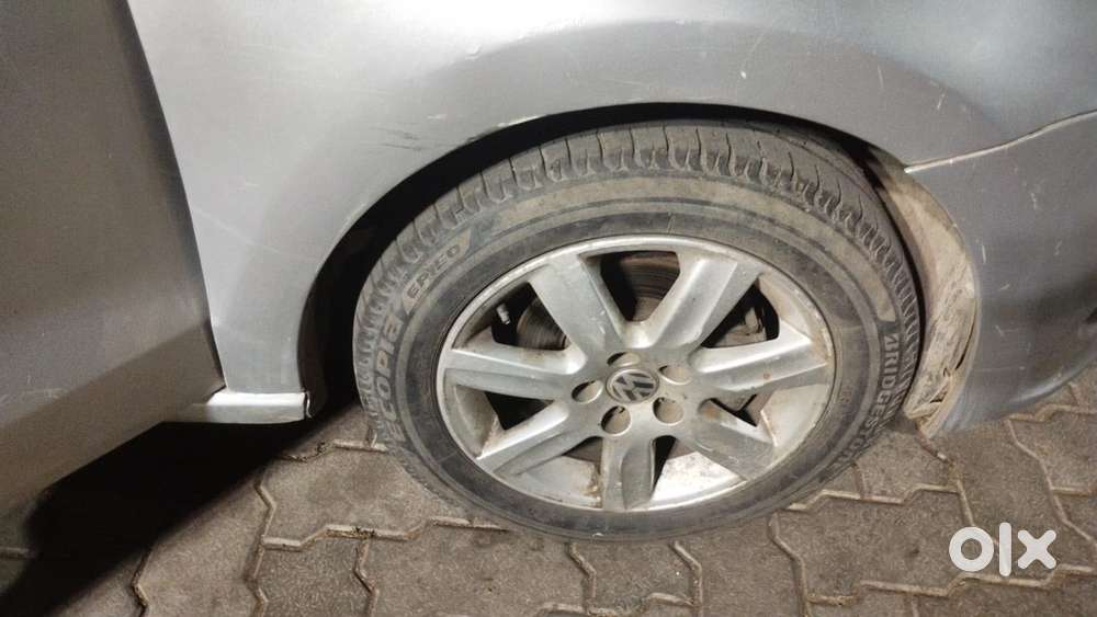 Volkswagen Vento Petrol 2011