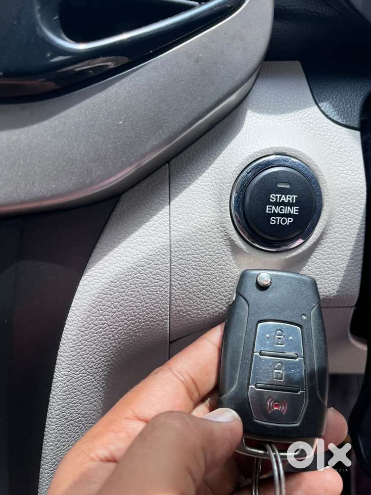 Mahindra Xuv300 W8 Option Diesel, 2021, Diesel