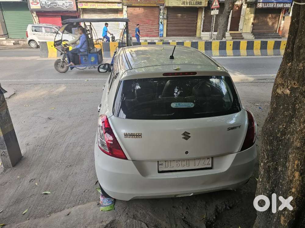 Maruti Suzuki Swift 2017 Cng & Hybrids 60000 Km Driven