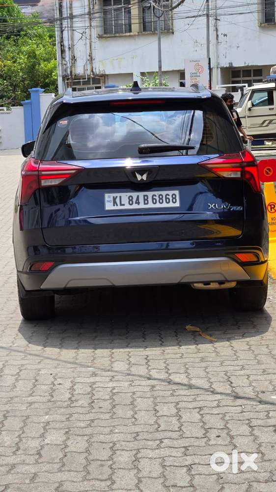 Mahindra Xuv700 2023 Petrol Well Maintained