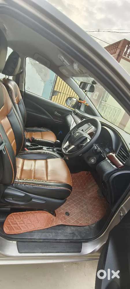 Toyota Innova Crysta 2.8 At 2019