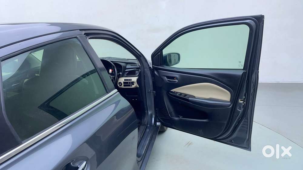 Toyota Glanza 1.2 V Amt, 2022, Petrol