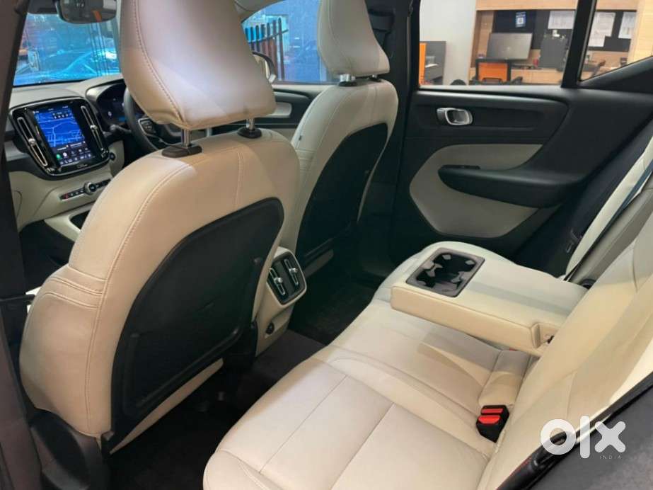 Volvo Xc40 B4 Ultimate, 2023, Petrol