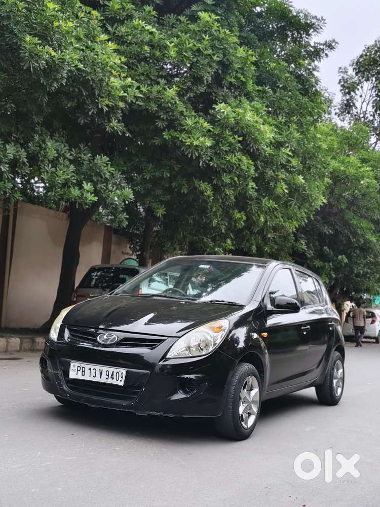 Hyundai I20 Sportz 1.2 Bs-iv, 2010, Petrol