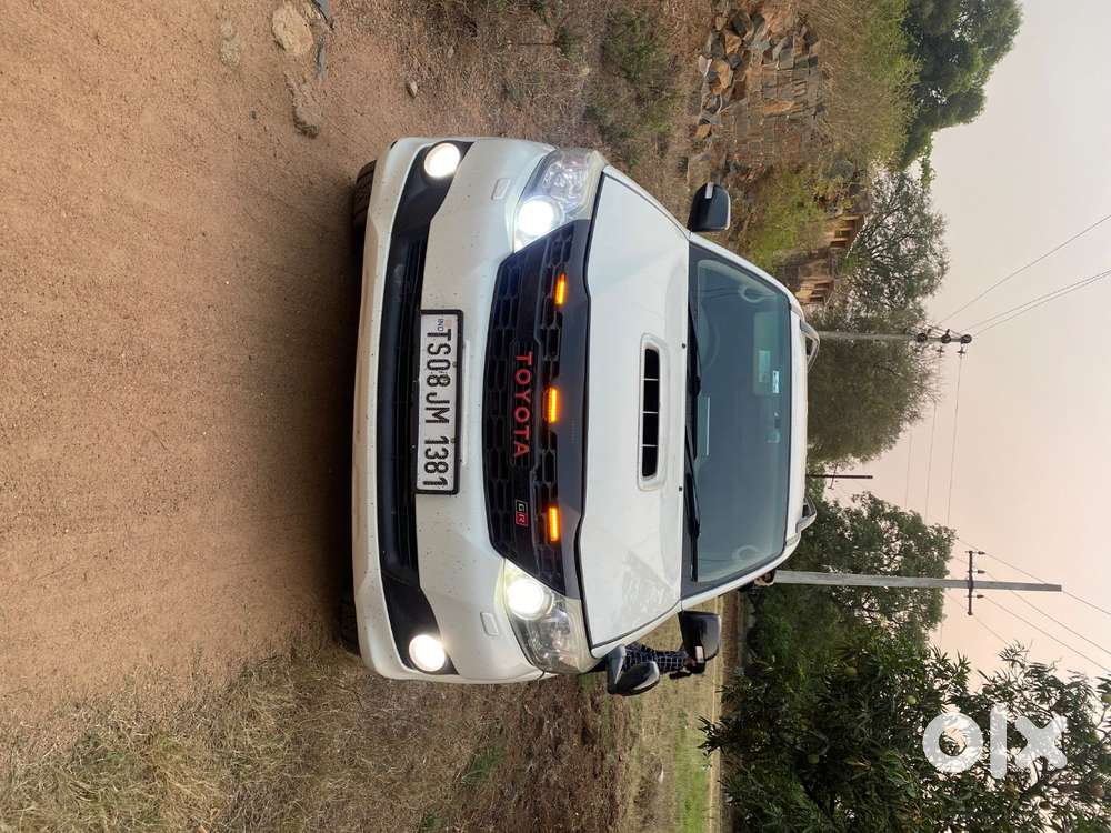 Toyota Fortuner 2013