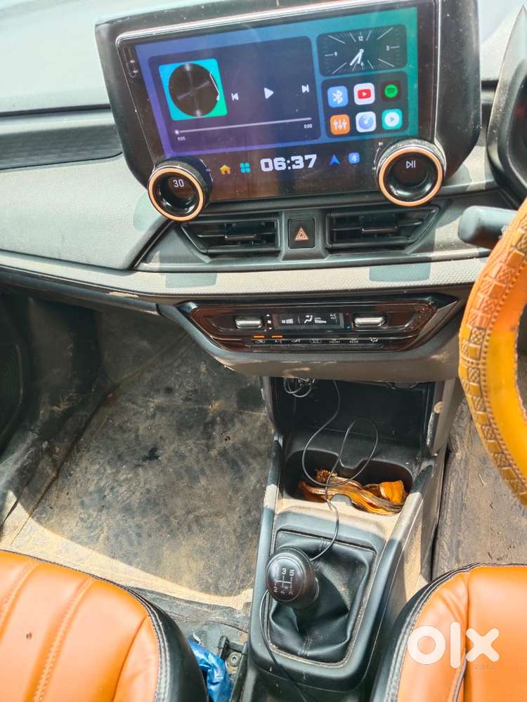 Maruti Suzuki Swift Lxi Option, 2025, Petrol