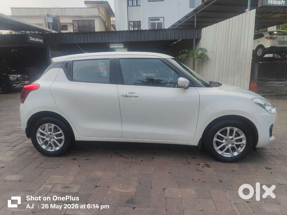 Maruti Suzuki Swift Amt Zxi Plus, 2021, Petrol