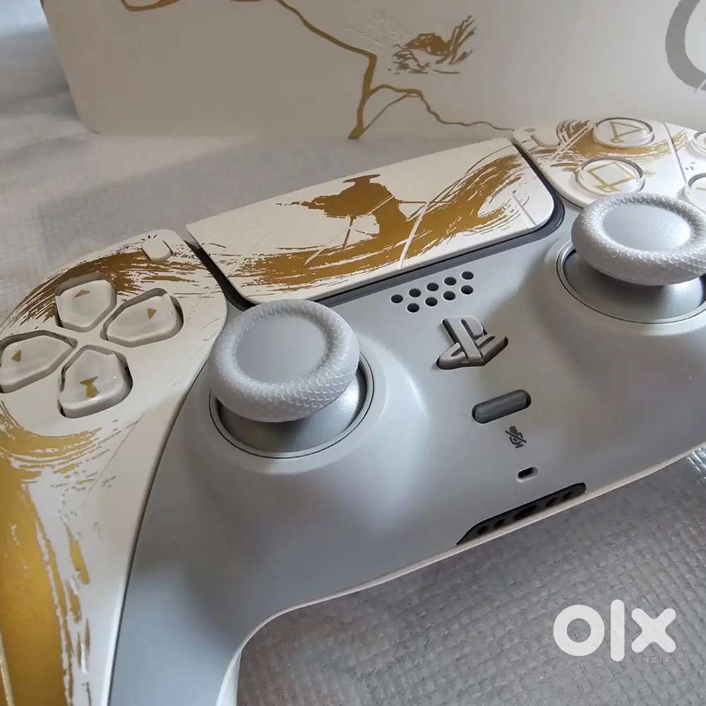Playstation 5 Ghost of Yōtei-themed limited edition