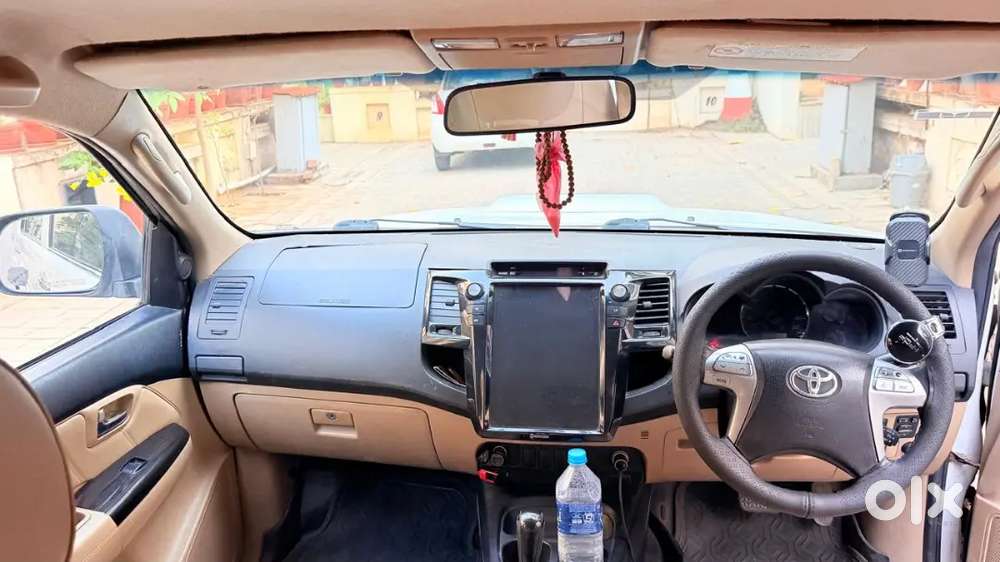 Toyota Fortuner 2015 Diesel 200000 Km Driven