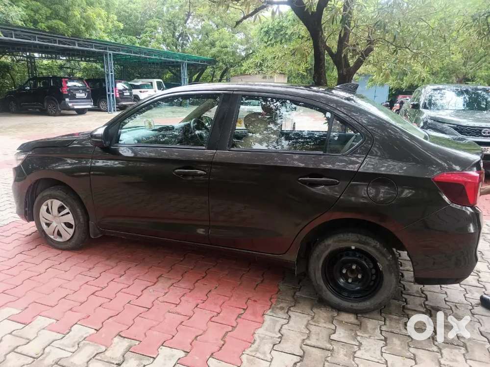 Honda Amaze 1.2 Petrol 2023 Army Officer Car