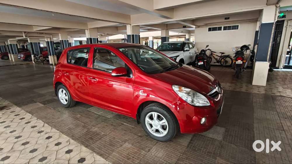 Hyundai I20 2011 Petrol 76500 Km Driven