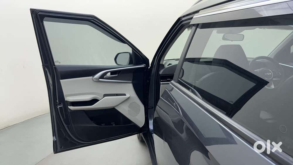 Kia Carens 1.4 Prestige 7 Str, 2023, Petrol