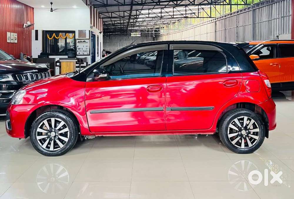 Toyota Etios Liva 1.2 V Dual Tone, 2018, Petrol