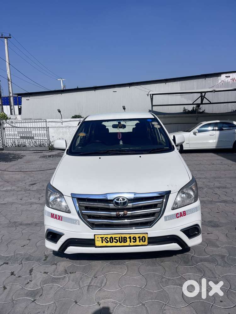 Toyota Innova 2.5 G (diesel) 8 Seater, 2016, Diesel