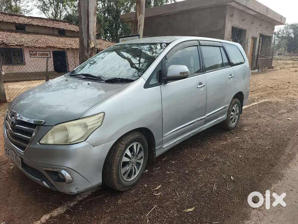 Toyota Innova 2015 Diesel Well Maintained