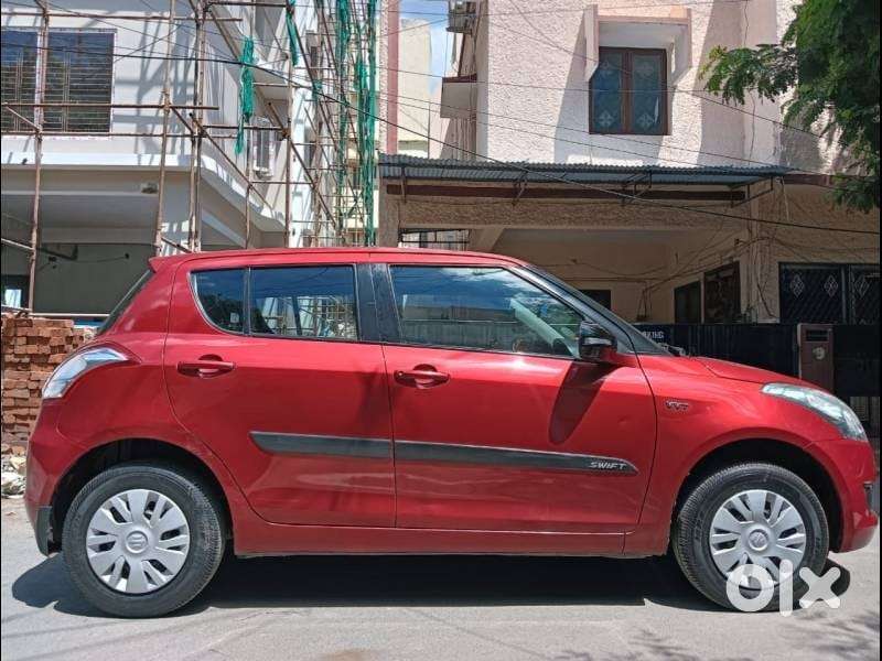 Maruti Suzuki Swift Vxi + Manual, 2013, Petrol