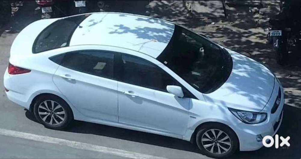 Hyundai Fluidic Verna 2015