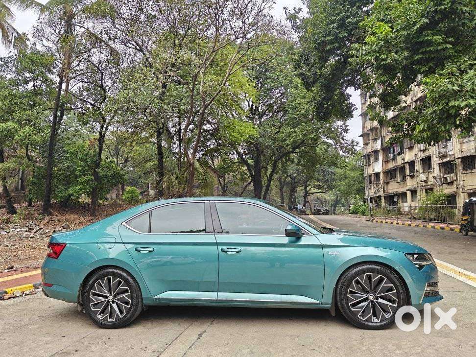 Skoda Superb 2.0 L&k Tsi At, 2024, Petrol