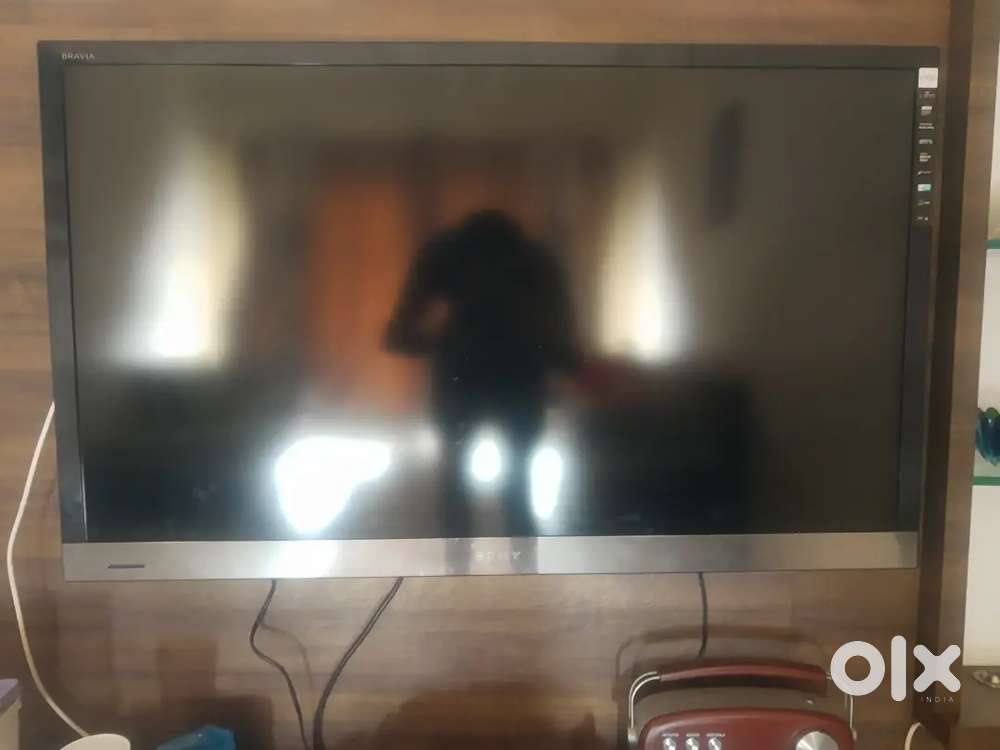 Sony Bravia 46inch Tv with display issue