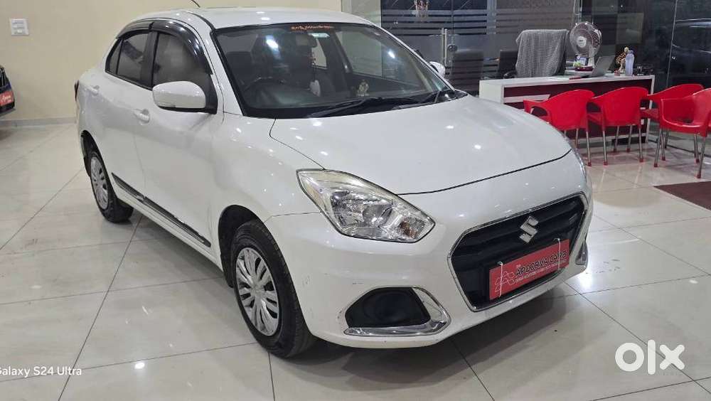 Maruti Suzuki Swift Dzire Vxi Optional, 2022, Petrol