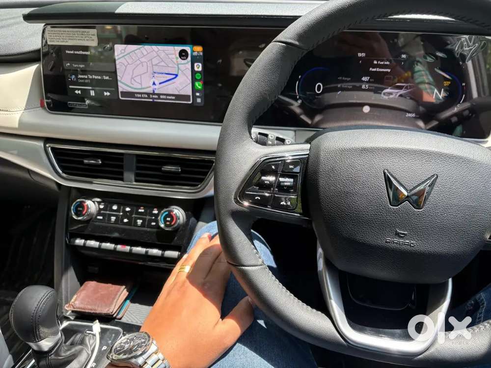 Mahindra Xuv700 Petrol At 2025