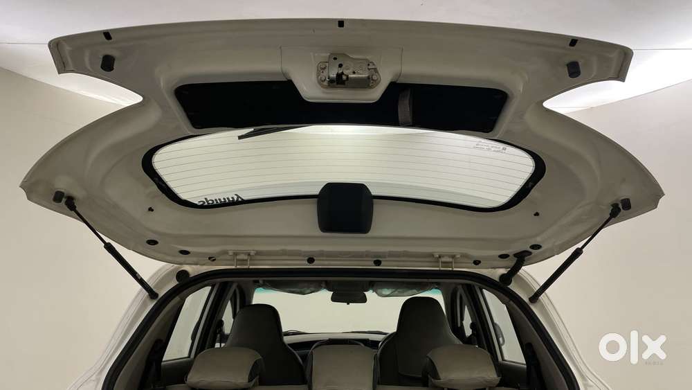 Mahindra Kuv 100 2016-2017 Mfalcon G80 K8, 2016, Petrol