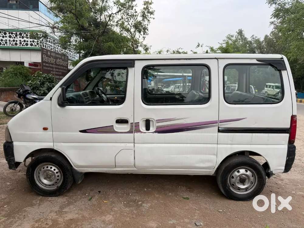 Maruti Suzuki Eeco 2016