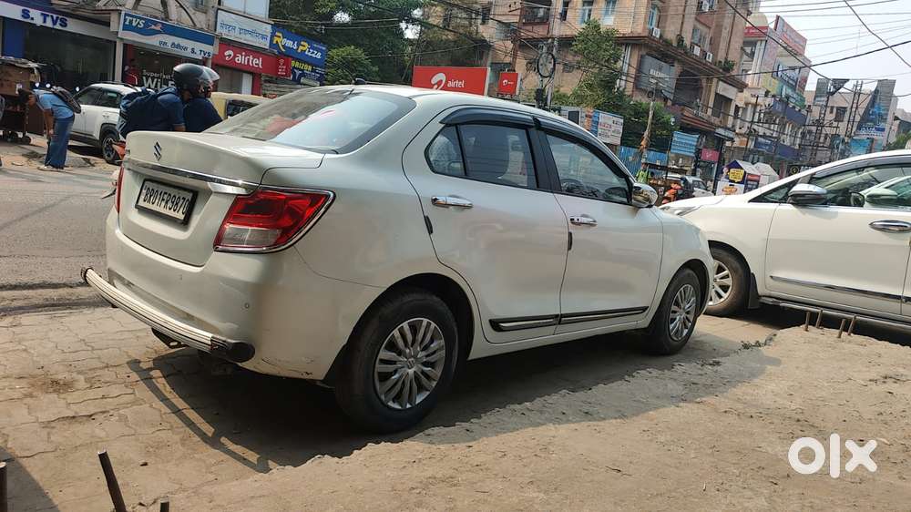 Maruti Suzuki Dzire 1.2 Vxi, 2022, Petrol